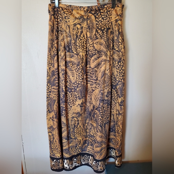 Soft Surroundings Jaquard Print Skirt - Picture 9 of 11